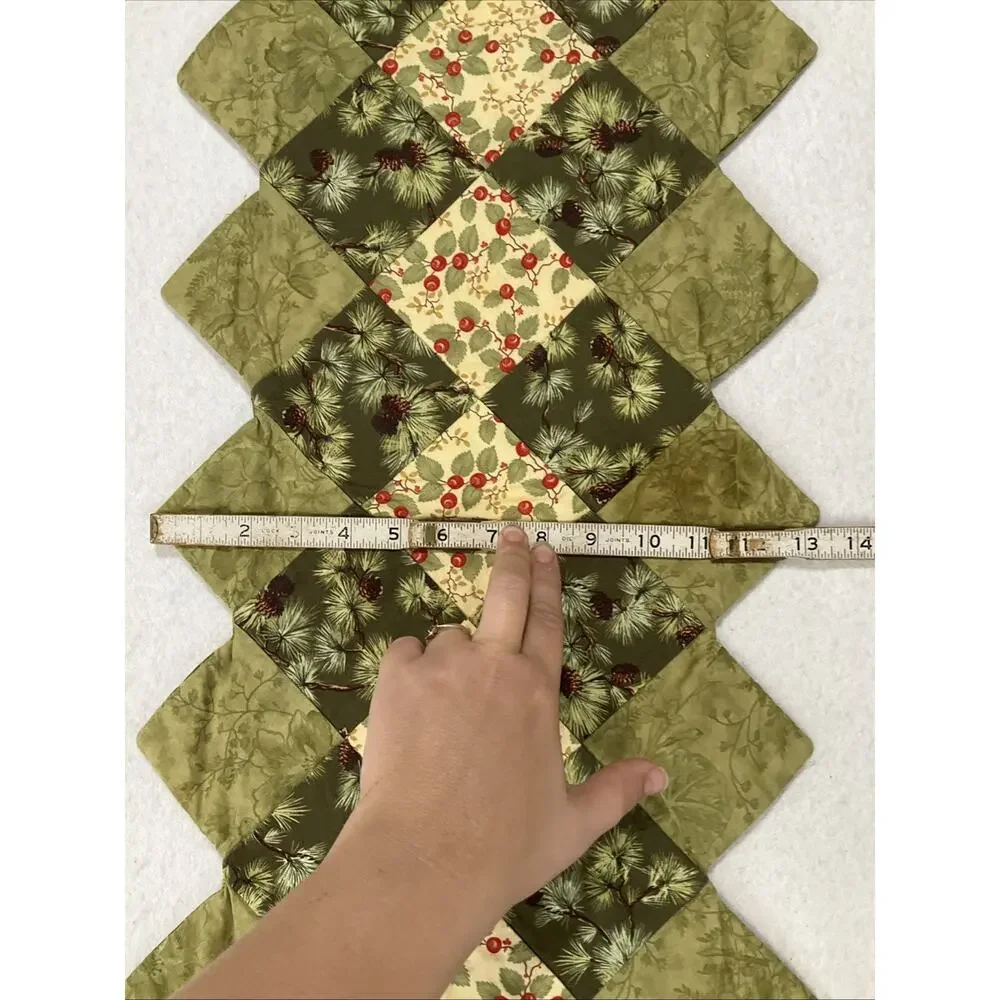 Handcrafted Machine Quilted REVERSIBLE TABLE RUNNER Fall Autumn Winter Pinecone